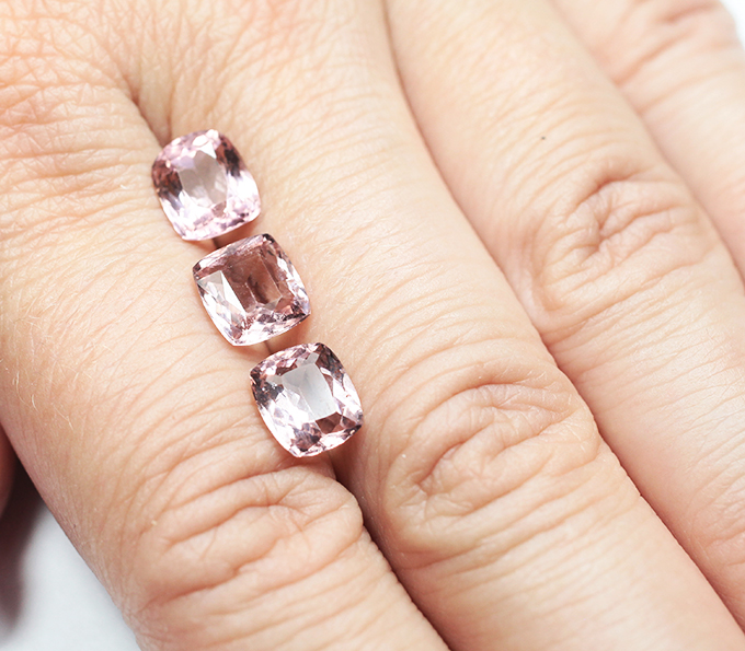 Набор из 3 турмалинов падпараджа высокой чистоты 5,46 карата